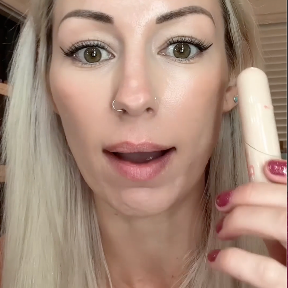 Luméa Rotating Dual-Wing Eyeliner